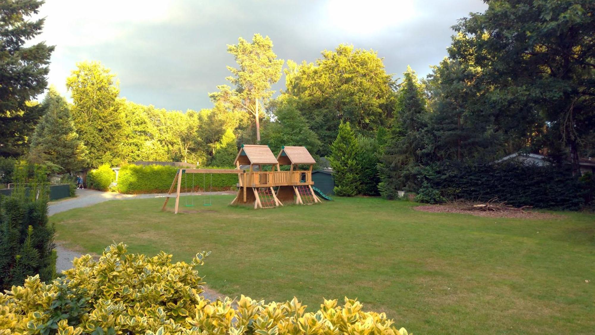 Chalet 42 'Vuursteenberg' Bospark Ijsselheide Zwolle Hattemerbroek 외부 사진